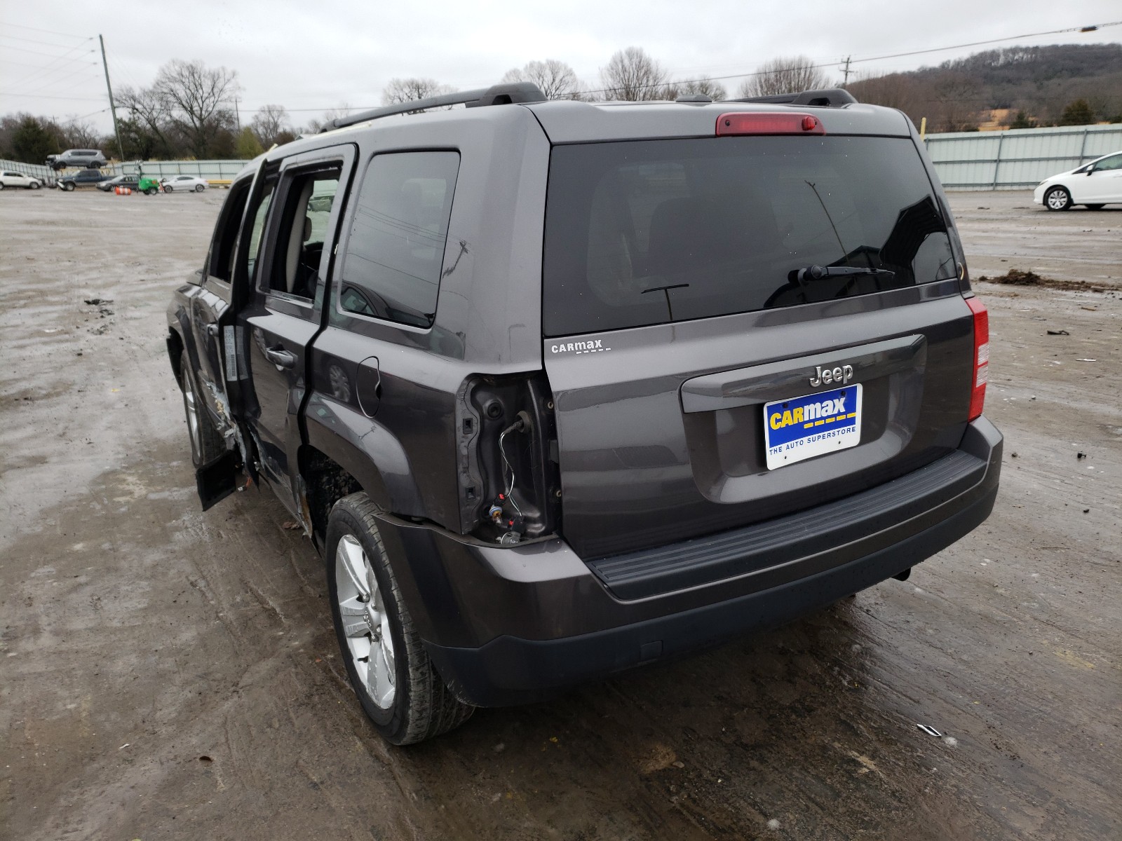 Photo 3 from auction – 2016 JEEP PATRIOT SP with VIN 1C4NJPBB2GD634844
