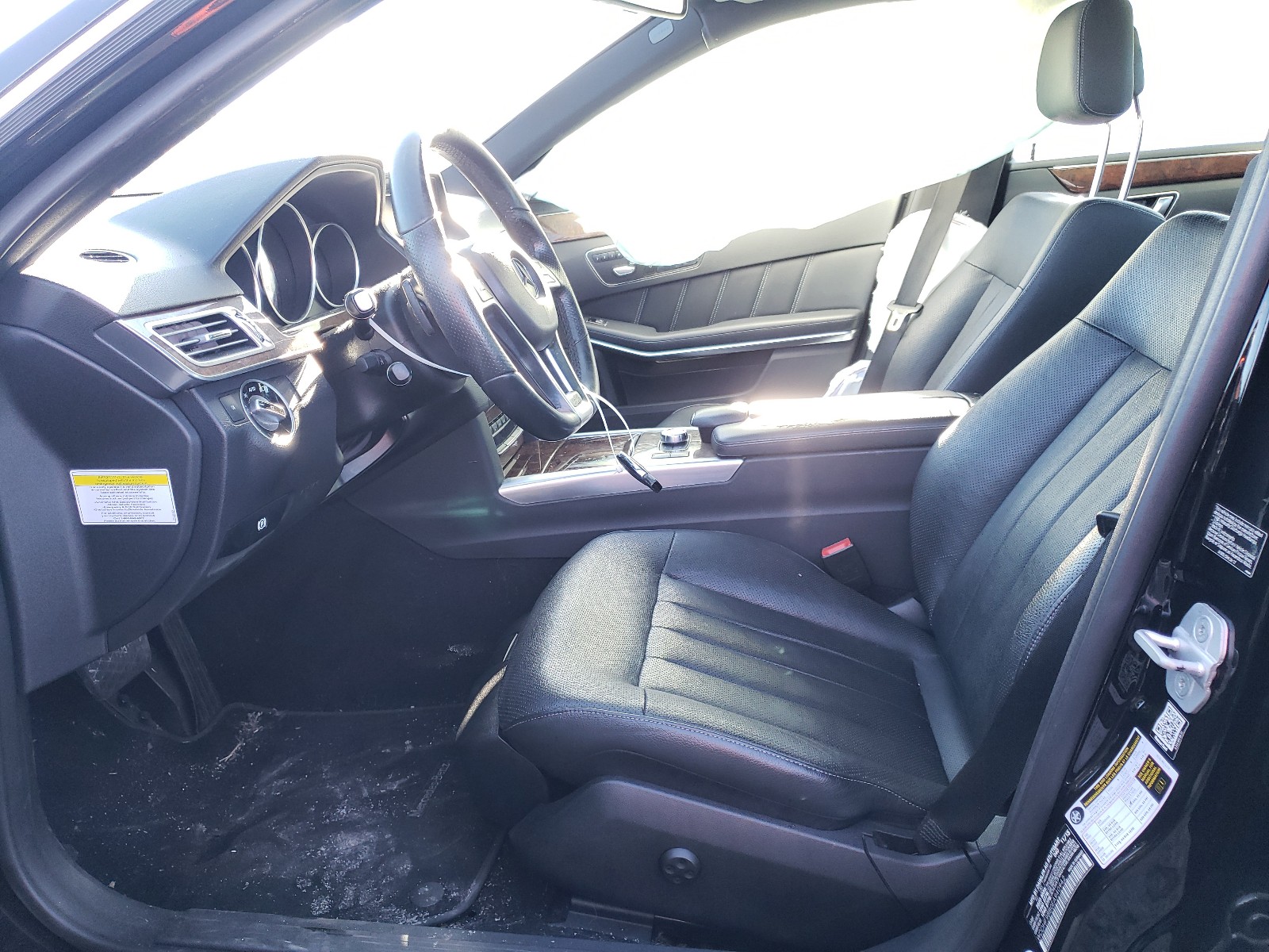 Photo 5 from auction – 2014 MERCEDES-BENZ E 550 4MAT with VIN WDDHF9BB0EA940942