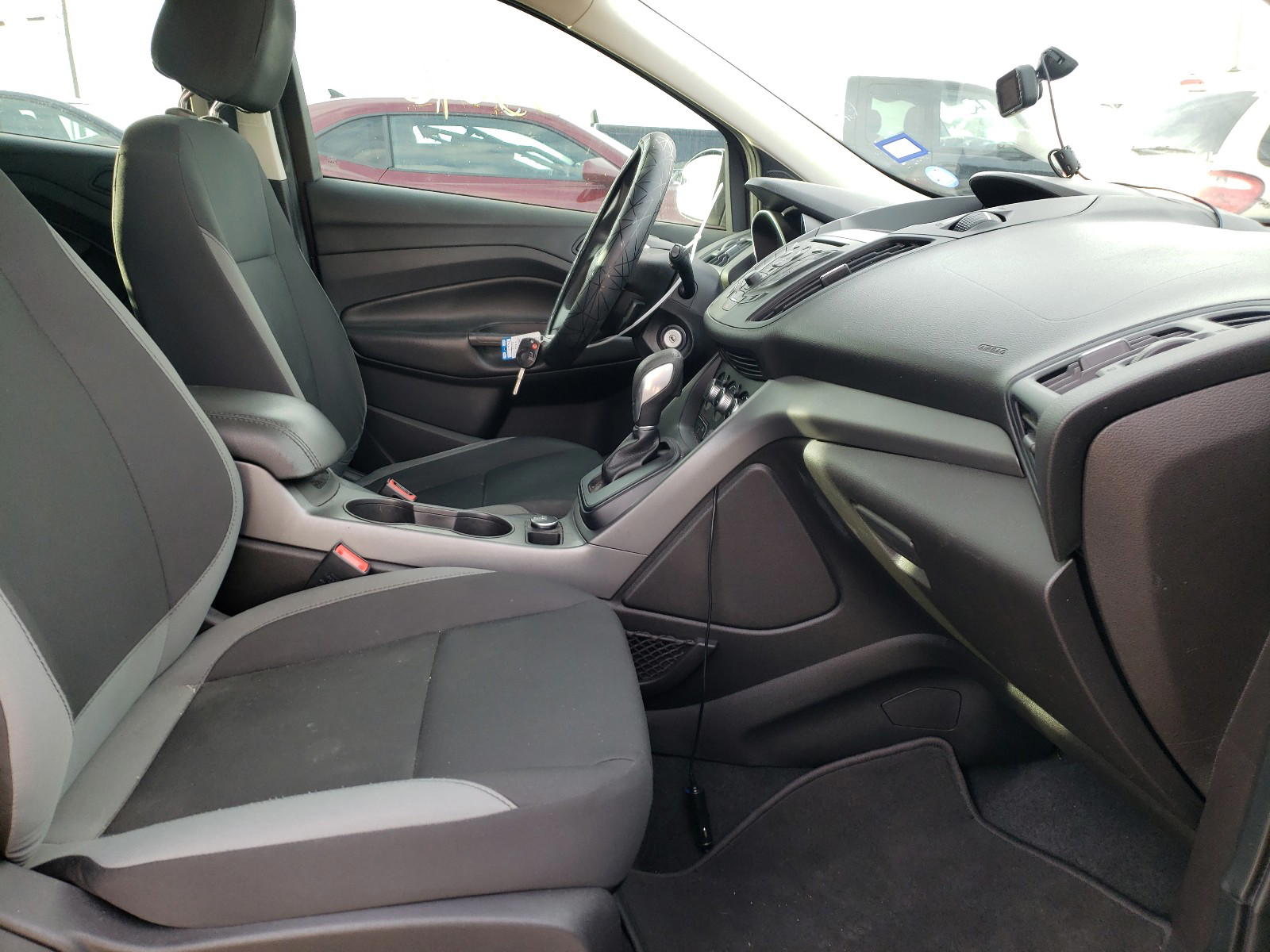 Photo 5 from auction – 2014 FORD ESCAPE S with VIN 1FMCU0F73EUE38674
