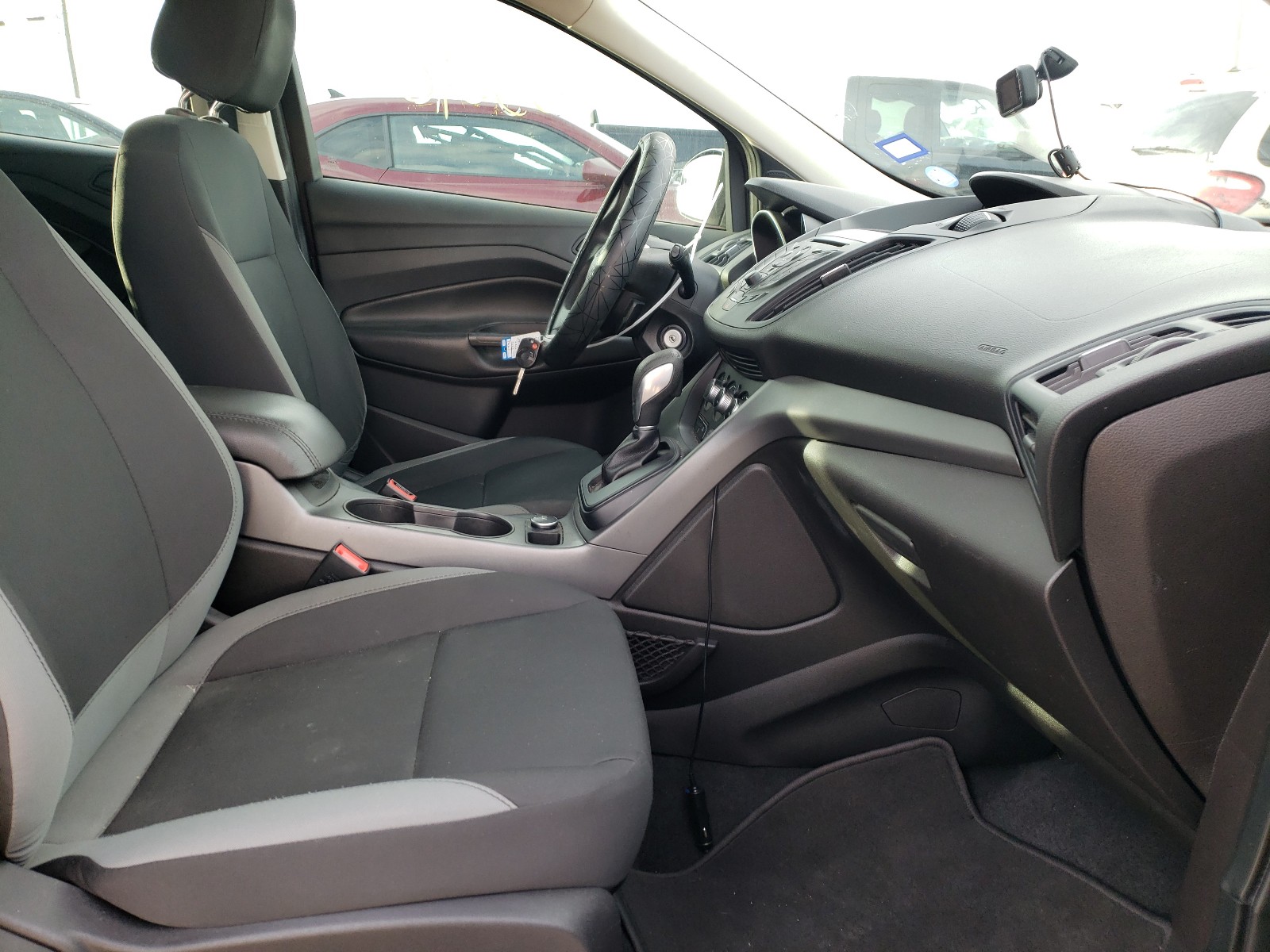 Фото 5 с аукциона – 2014 FORD ESCAPE S с VIN 1FMCU0F73EUE38674
