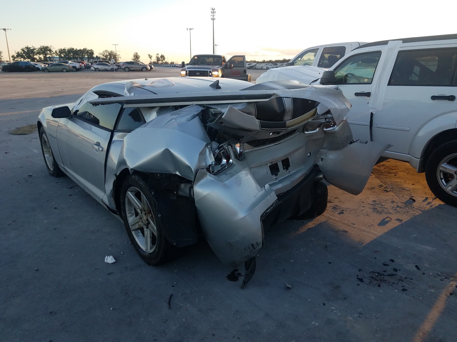 Photo 3 from auction – 2010 CHEVROLET CAMARO LT with VIN 2G1FB1EV3A9132023