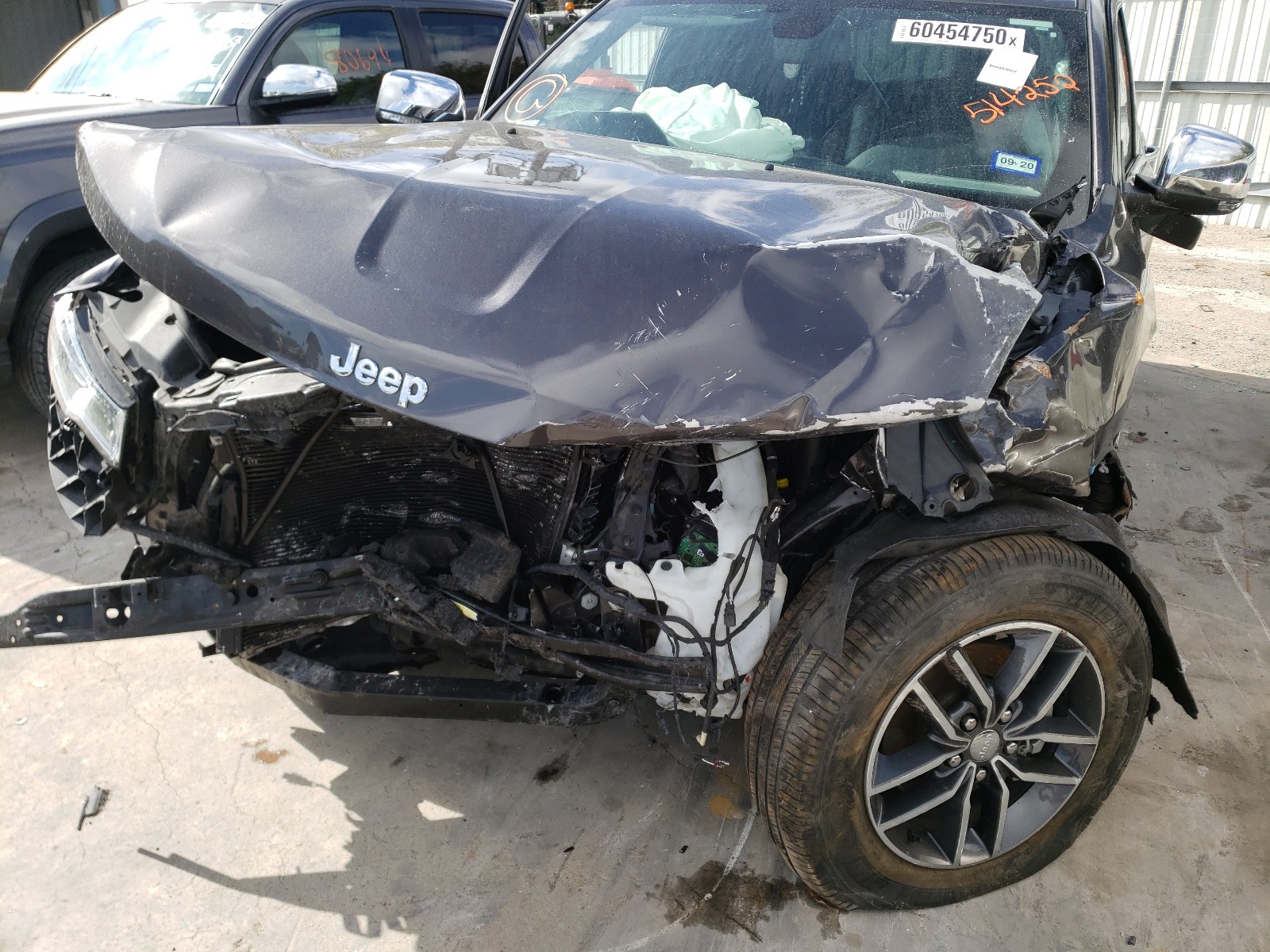 Photo 9 from auction – 2018 JEEP GRAND CHER with VIN 1C4RJEBG4JC514252