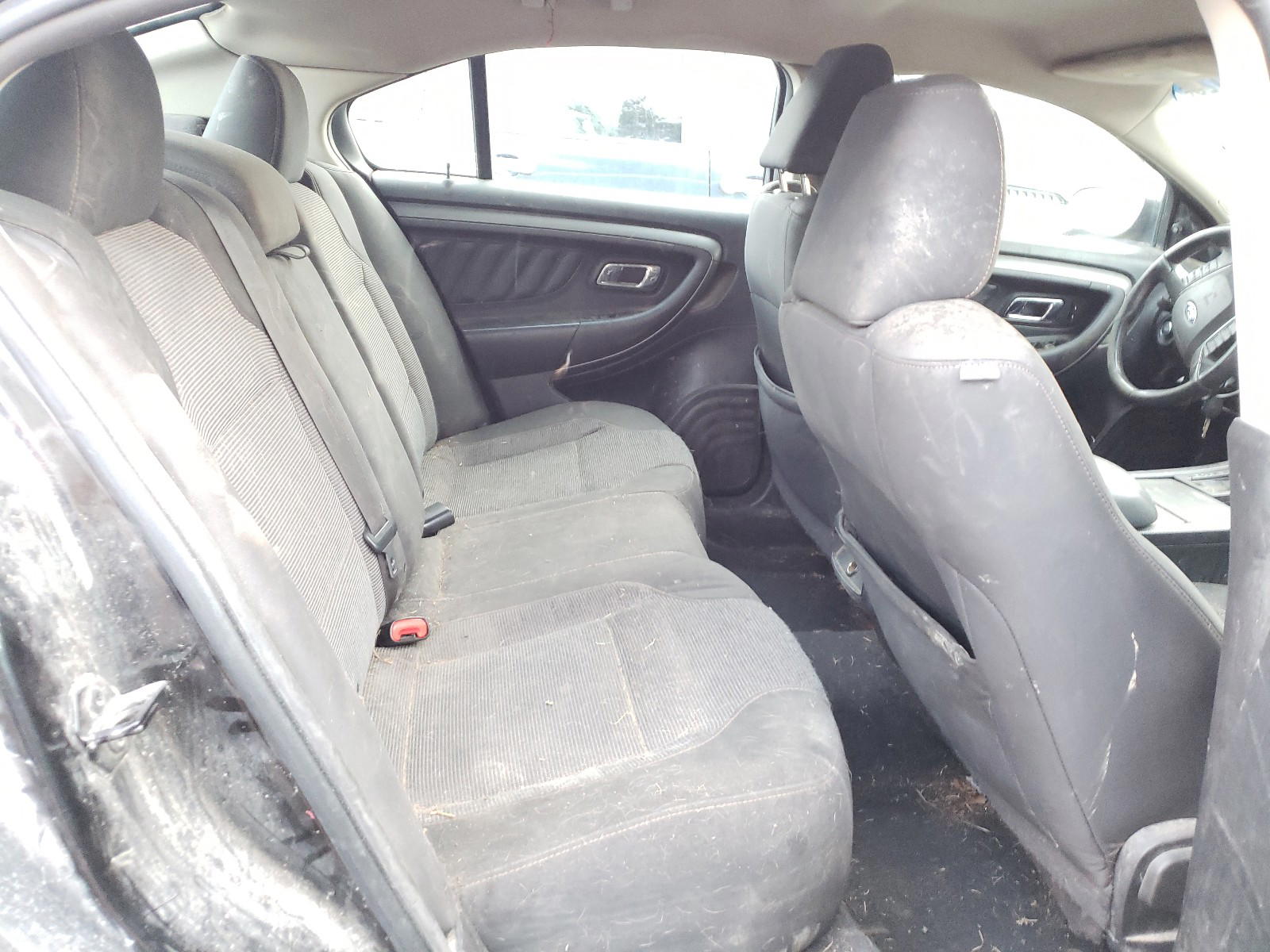 Photo 6 from auction – 2011 FORD TAURUS SEL with VIN 1FAHP2HW7BG156524