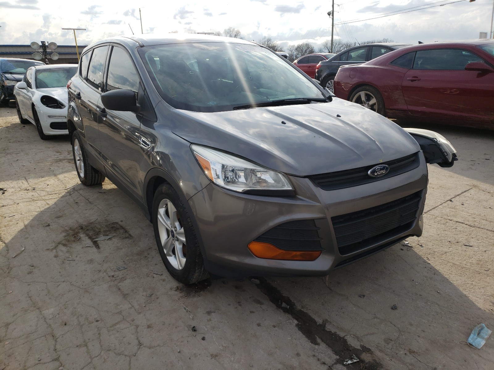 FORD ESCAPE S 2014 с VIN 1FMCU0F73EUE38674 - Фото с аукциона