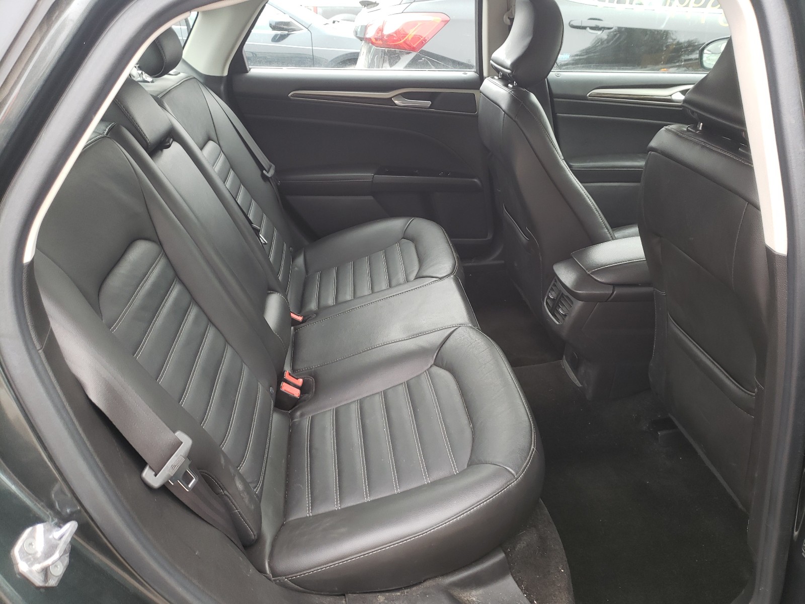 Photo 6 from auction – 2015 FORD FUSION SE with VIN 3FA6P0H93FR203729