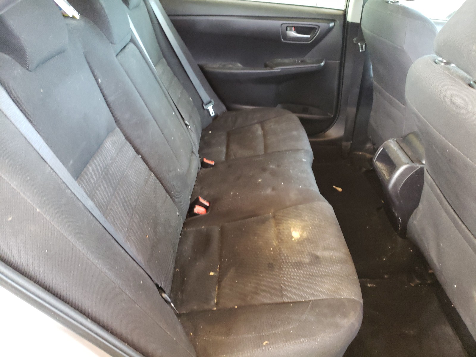 Photo 6 from auction – 2016 TOYOTA CAMRY LE with VIN 4T4BF1FKXGR560912