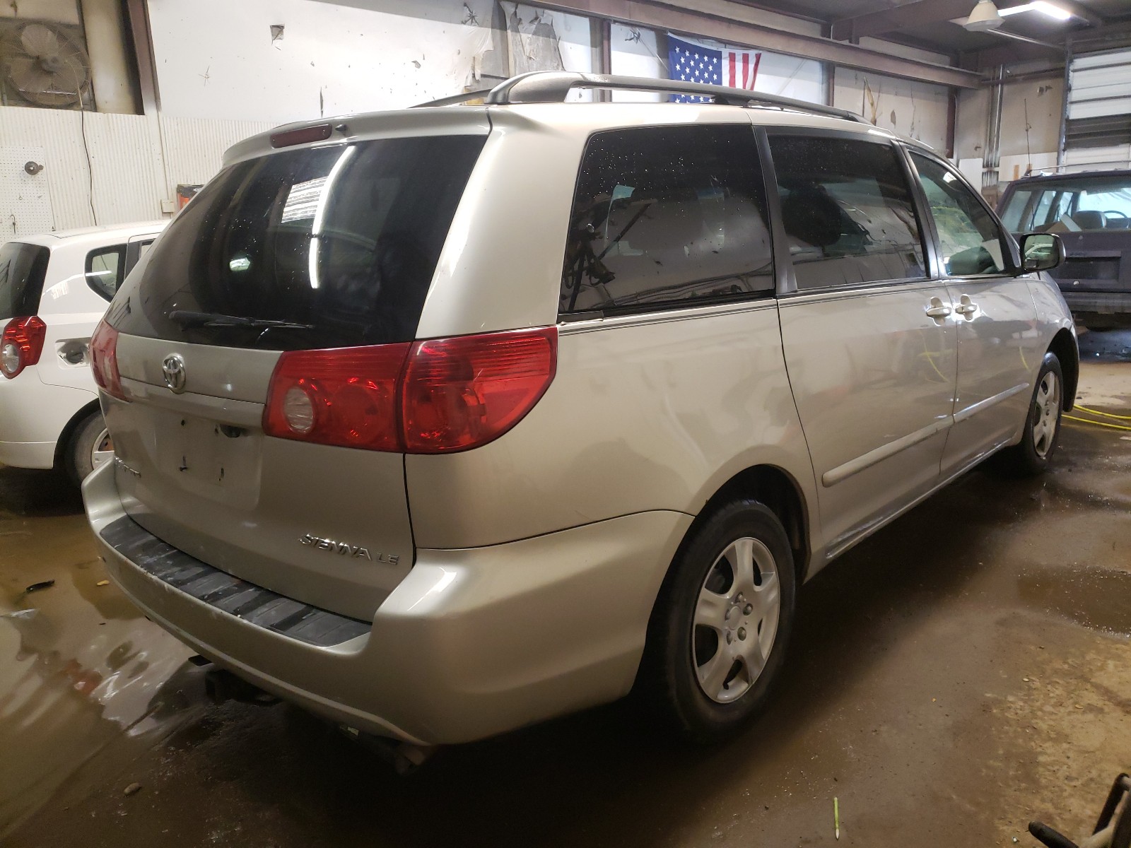 Photo 4 from auction – 2006 TOYOTA SIENNA CE with VIN 5TDZA23C86S535251