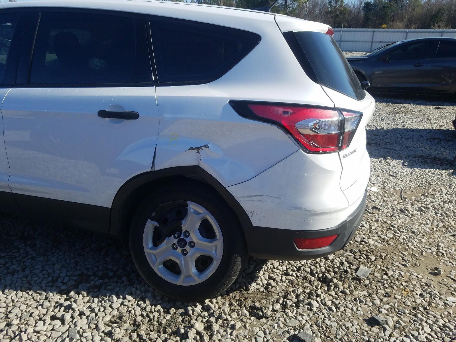 Photo 9 from auction – 2018 FORD ESCAPE S with VIN 1FMCU0F75JUB20386