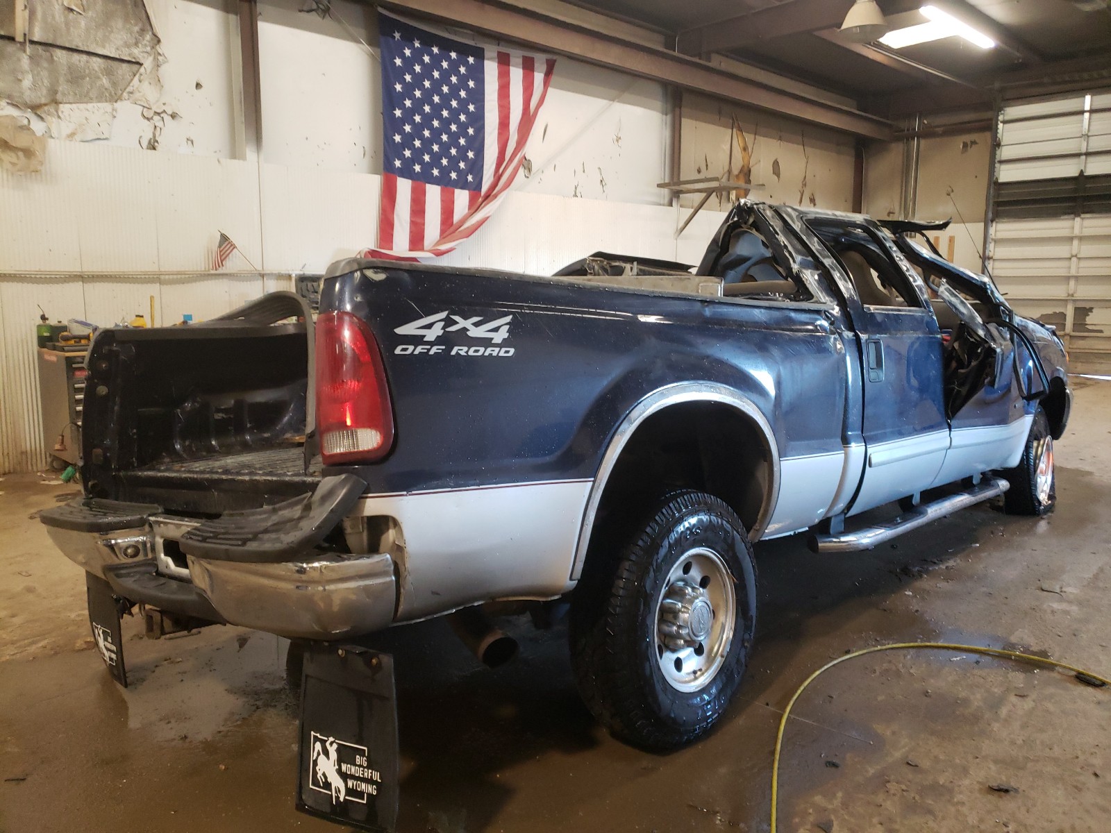 Photo 4 from auction – 2001 FORD F250 SUPER with VIN 1FTNW21F41EB84897