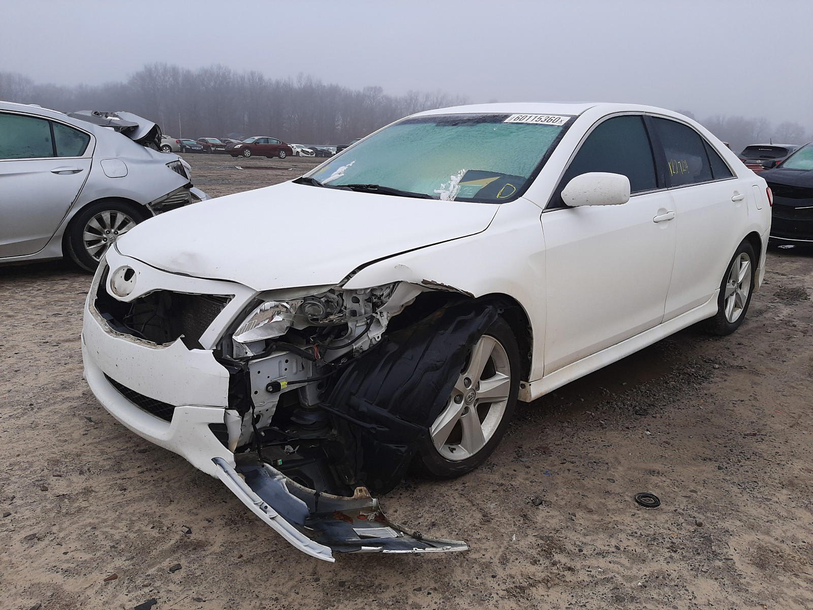Photo 2 from auction – 2011 TOYOTA CAMRY BASE with VIN 4T1BF3EK3BU747960
