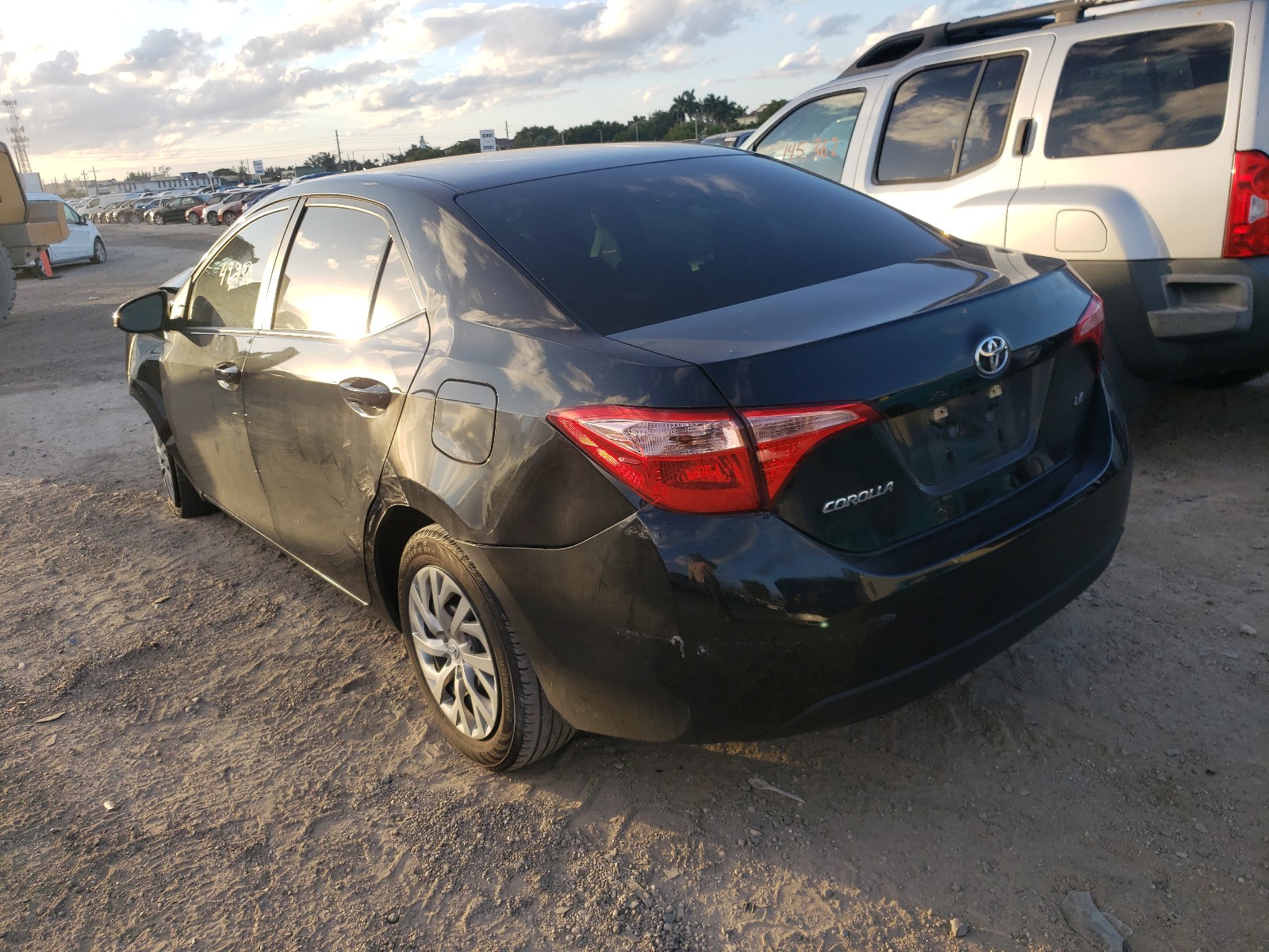 Photo 3 from auction – 2019 TOYOTA COROLLA L with VIN 5YFBURHEXKP920387