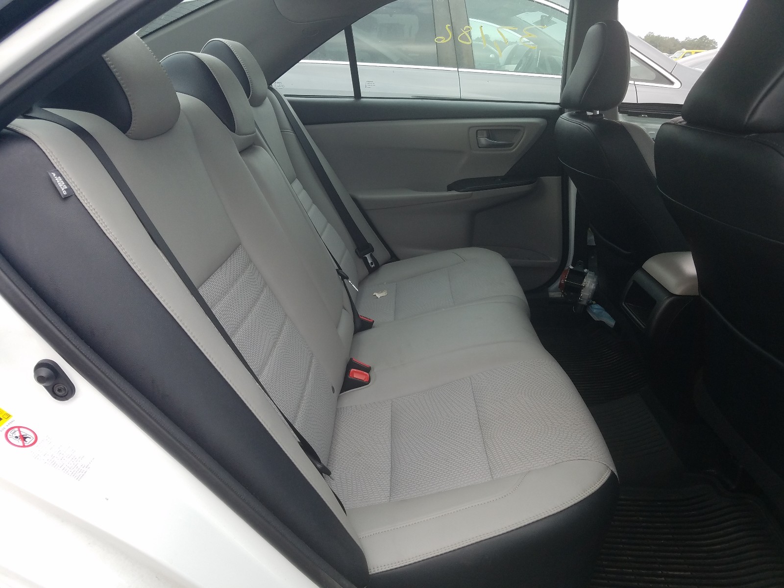 Photo 6 from auction – 2017 TOYOTA CAMRY LE with VIN 4T1BF1FK6HU311454