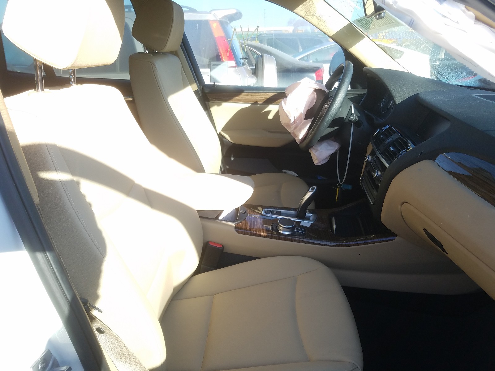Photo 5 from auction – 2017 BMW X3 XDRIVE3 with VIN 5UXWX7C38H0U43253