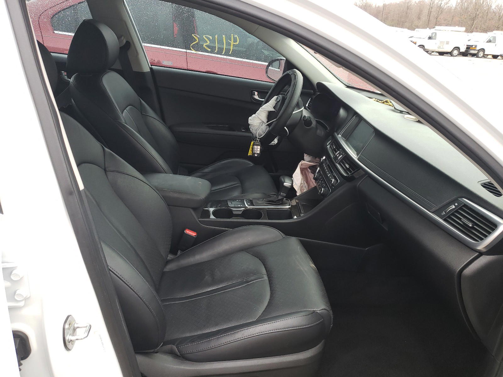 Photo 5 from auction – 2017 KIA OPTIMA EX with VIN 5XXGU4L32HG167213
