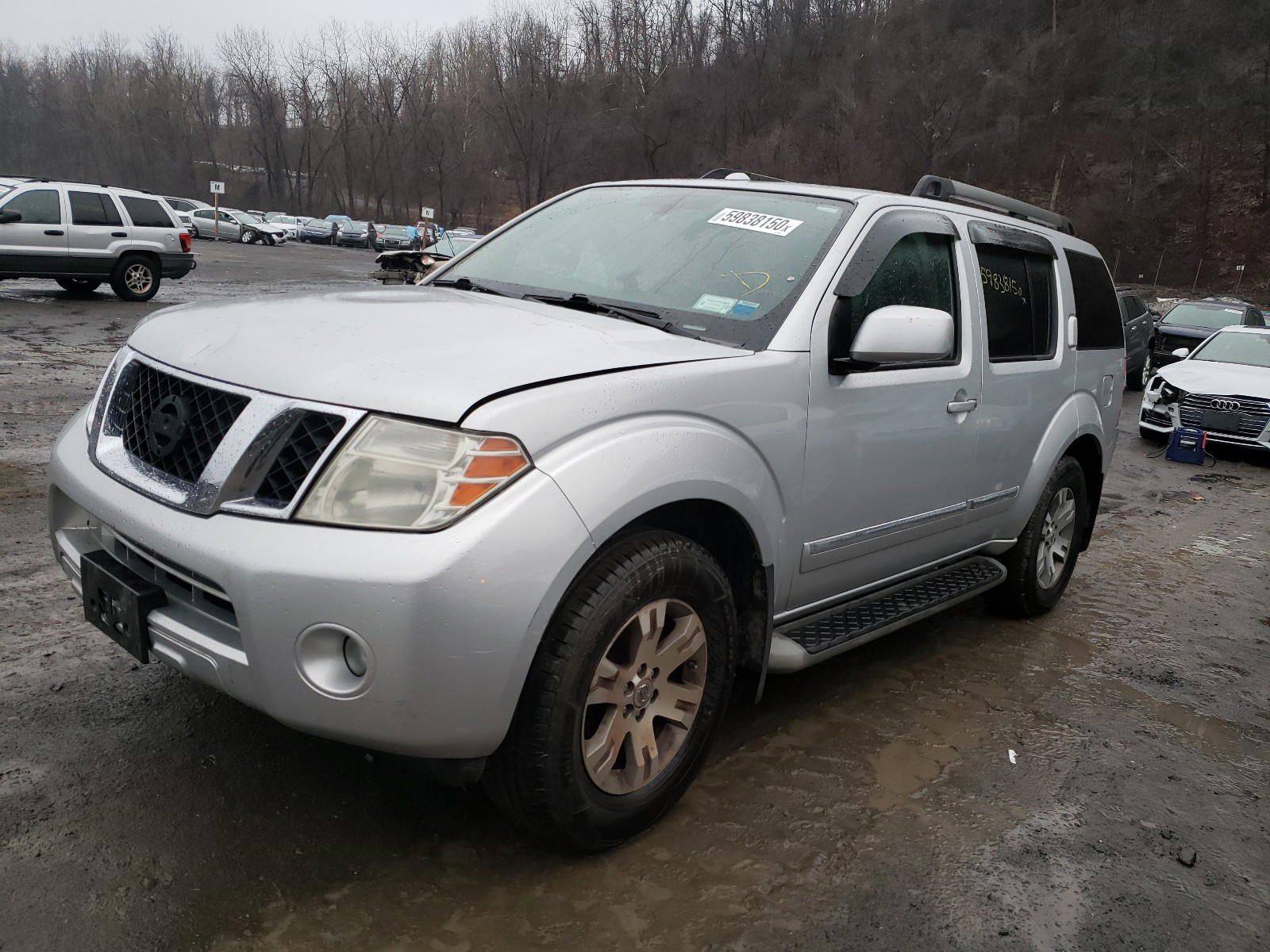 Photo 2 from auction – 2011 NISSAN PATHFINDER with VIN 5N1AR1NB6BC605194