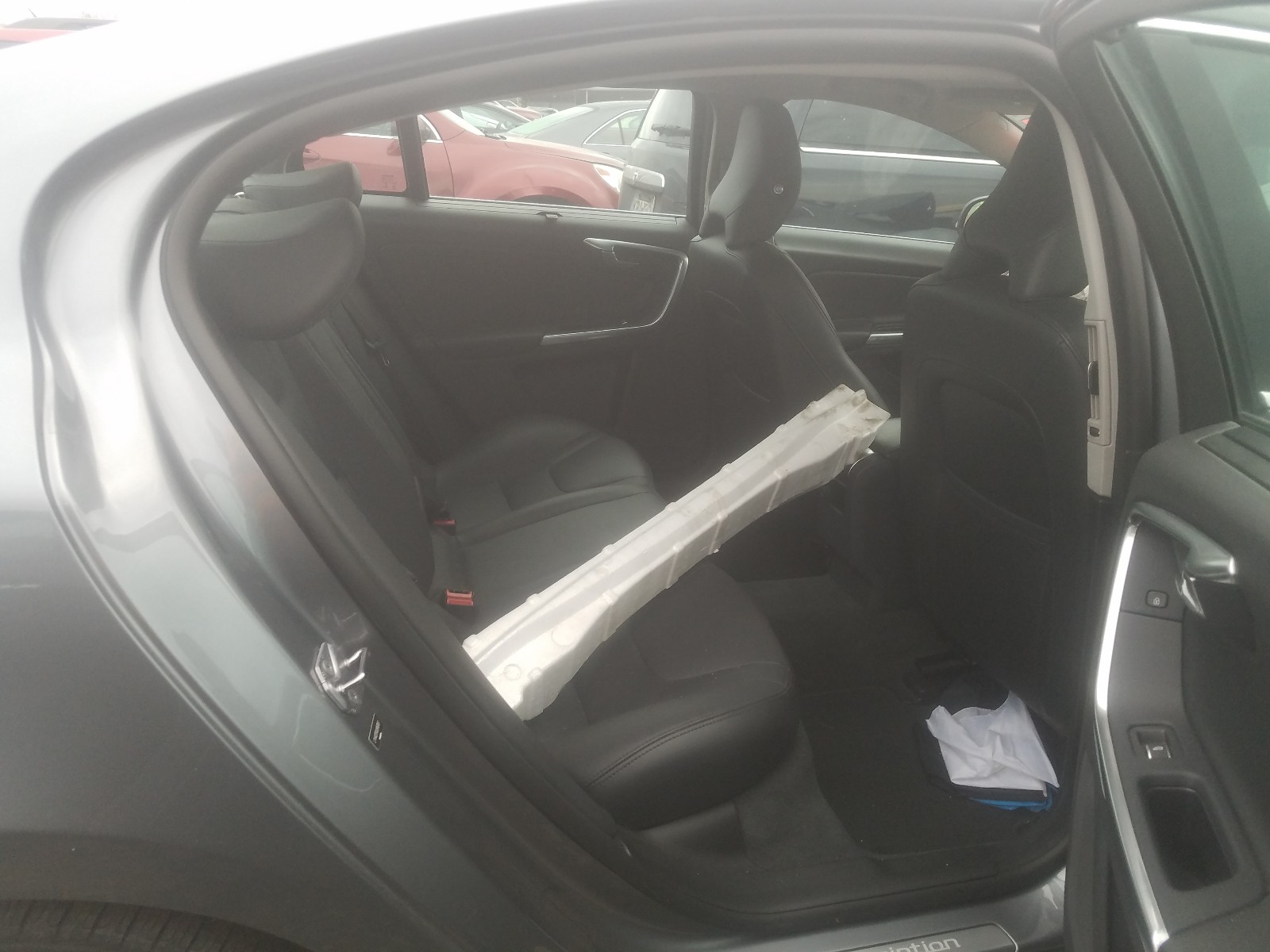Photo 6 from auction – 2018 VOLVO S60 INSCRI with VIN LYV402TK8JB163851