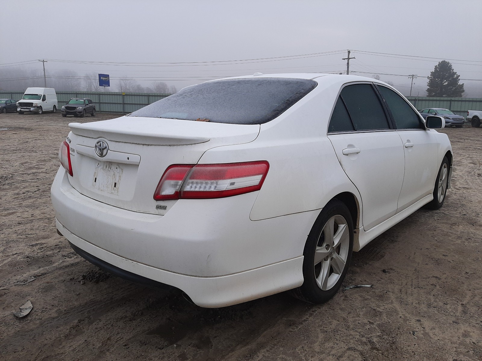 Zdjęcie 4 z aukcji – 2011 TOYOTA CAMRY BASE z VIN 4T1BF3EK3BU747960