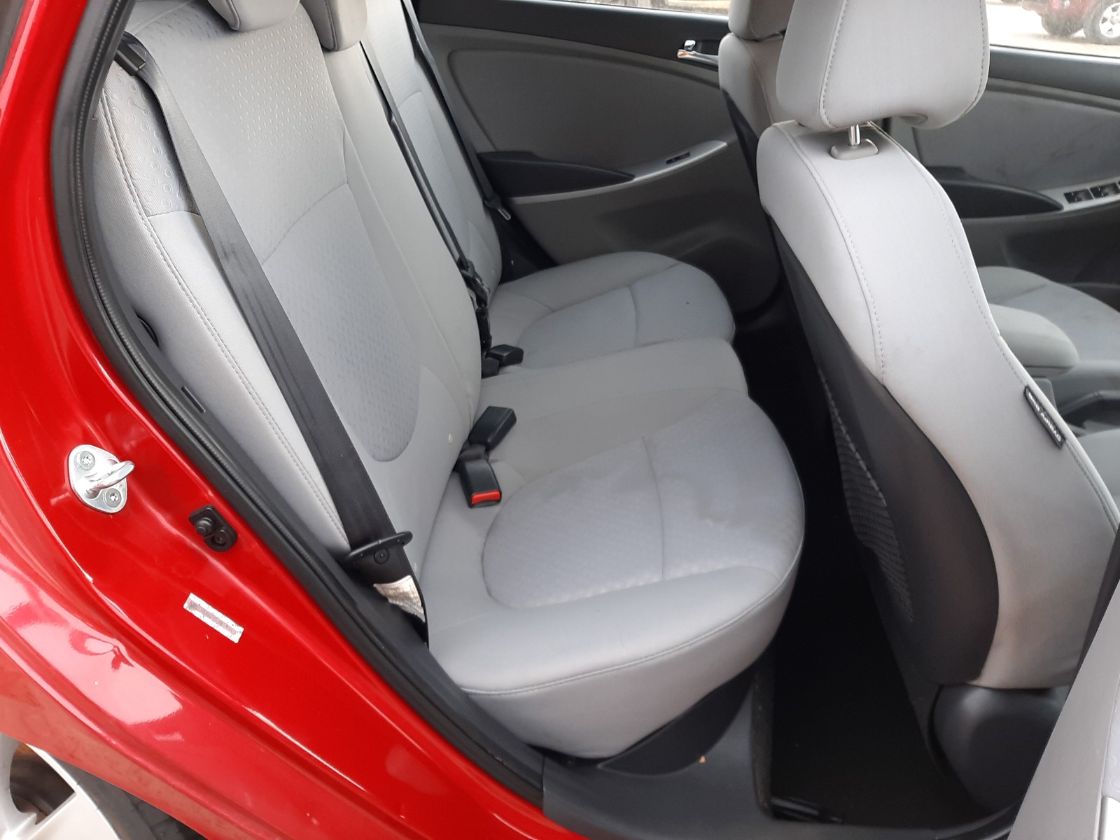 Photo 6 from auction – 2014 HYUNDAI ACCENT GLS with VIN KMHCU5AE7EU145704