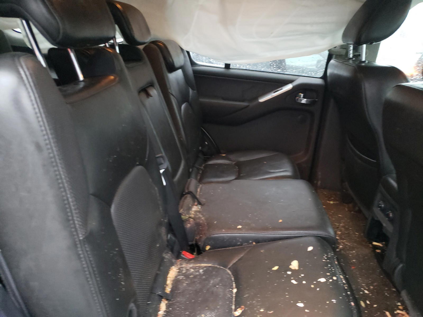 Photo 6 from auction – 2011 NISSAN PATHFINDER with VIN 5N1AR1NB6BC605194