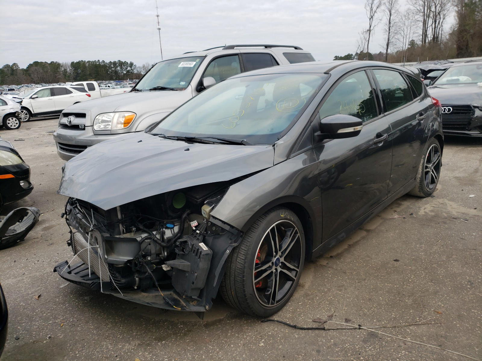 Photo 2 from auction – 2016 FORD FOCUS ST with VIN 1FADP3L95GL386793