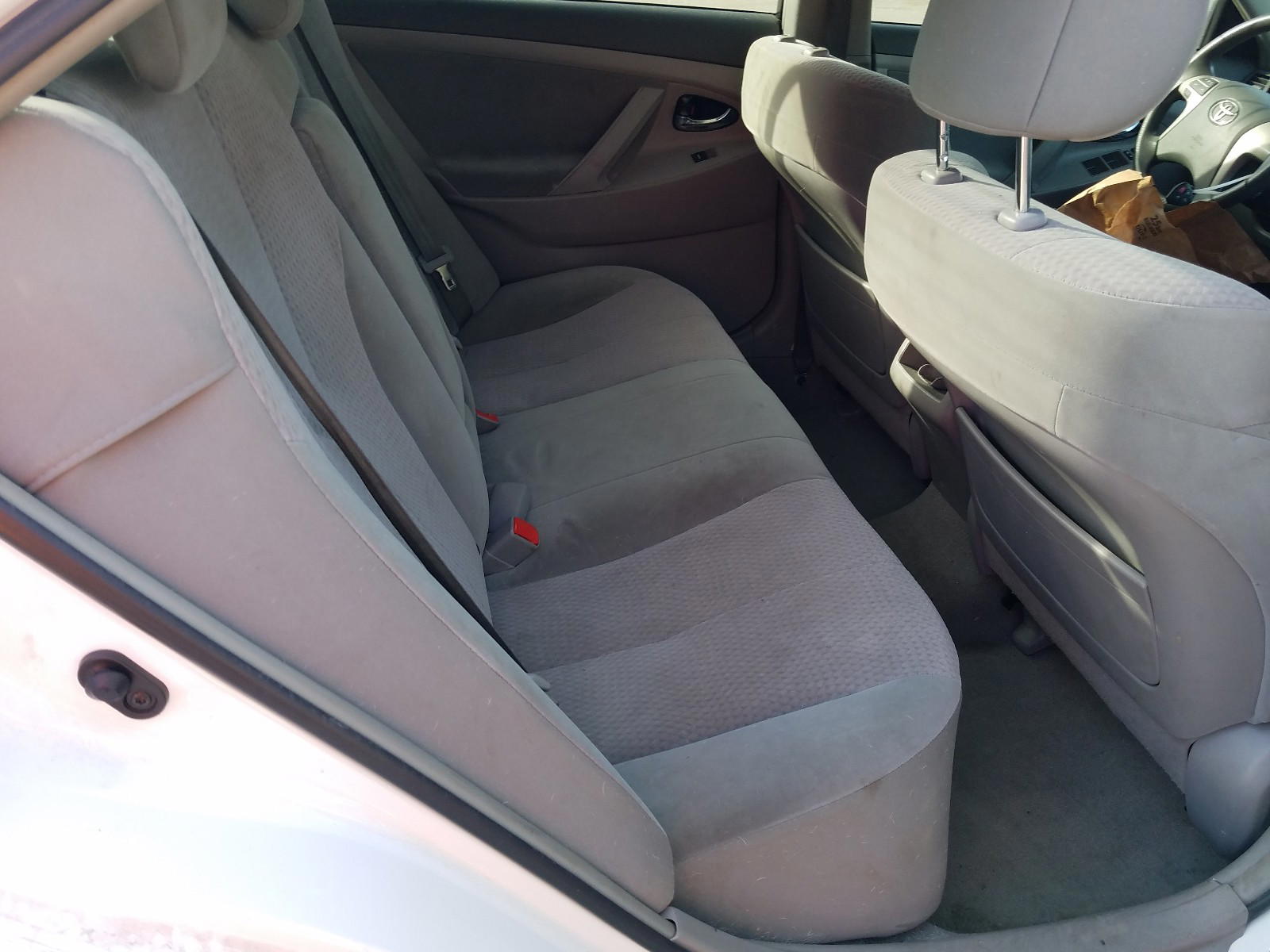 Photo 6 from auction – 2011 TOYOTA CAMRY BASE with VIN 4T4BF3EKXBR193449