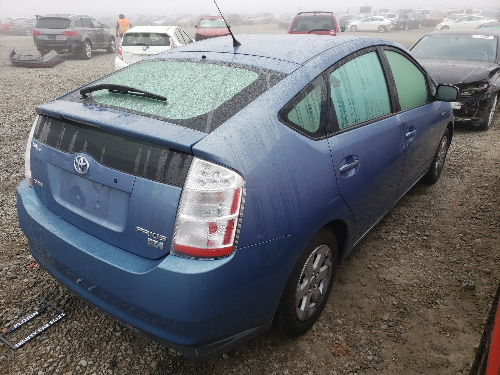 Photo 4 from auction – 2007 TOYOTA PRIUS with VIN JTDKB20U177628121