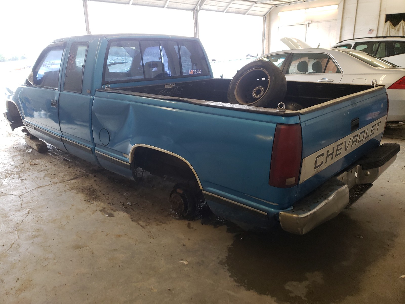 Photo 3 from auction – 1992 CHEVROLET GMT-400 C1 with VIN 2GCEC19ZXN1105323