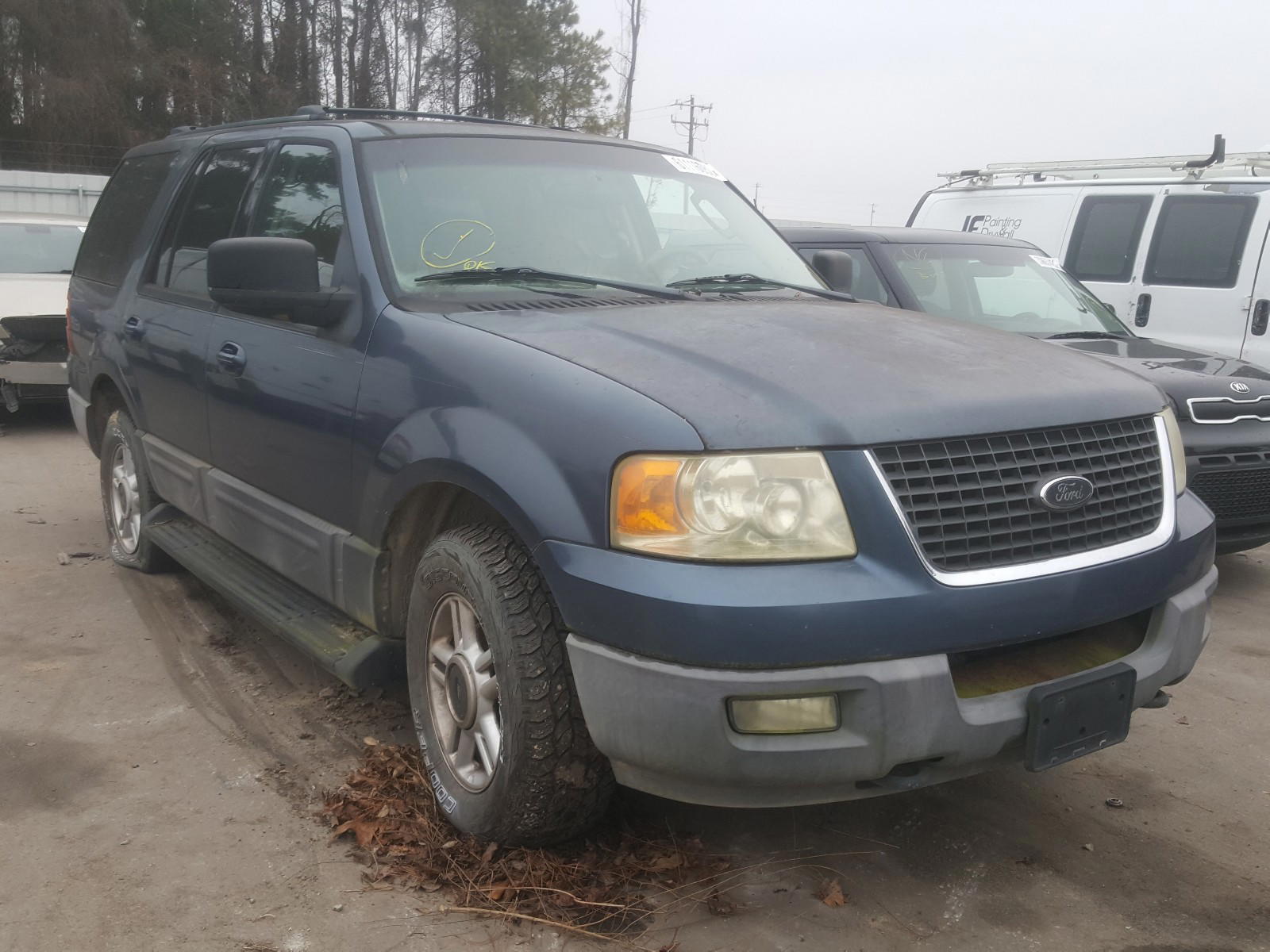 FORD EXPEDITION 2003 with VIN 1FMPU16L43LA12127 - Photo from auction