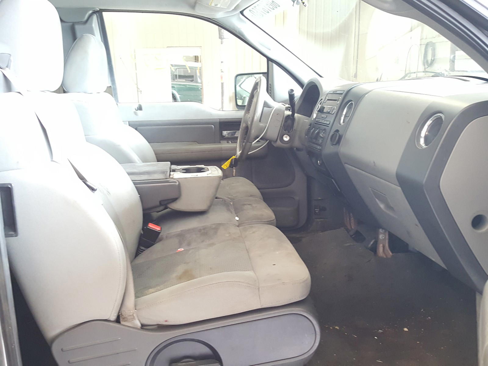 Photo 5 from auction – 2008 FORD F150 with VIN 1FTPX14VX8FA28502