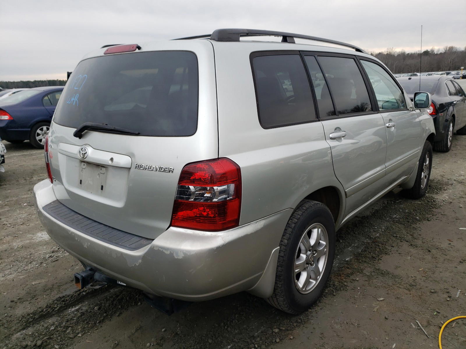 Photo 4 from auction – 2004 TOYOTA HIGHLANDER with VIN JTEDP21A140010988