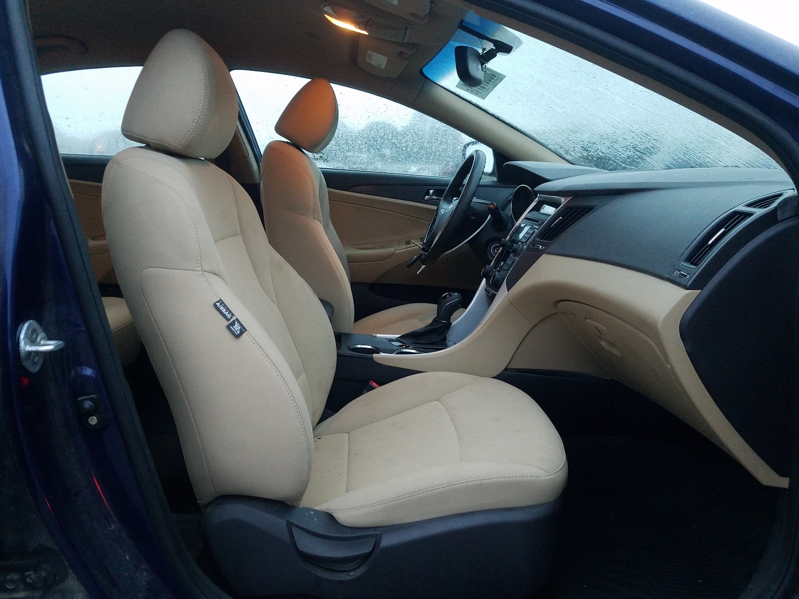 Photo 5 from auction – 2011 HYUNDAI SONATA GLS with VIN 5NPEB4AC4BH123581