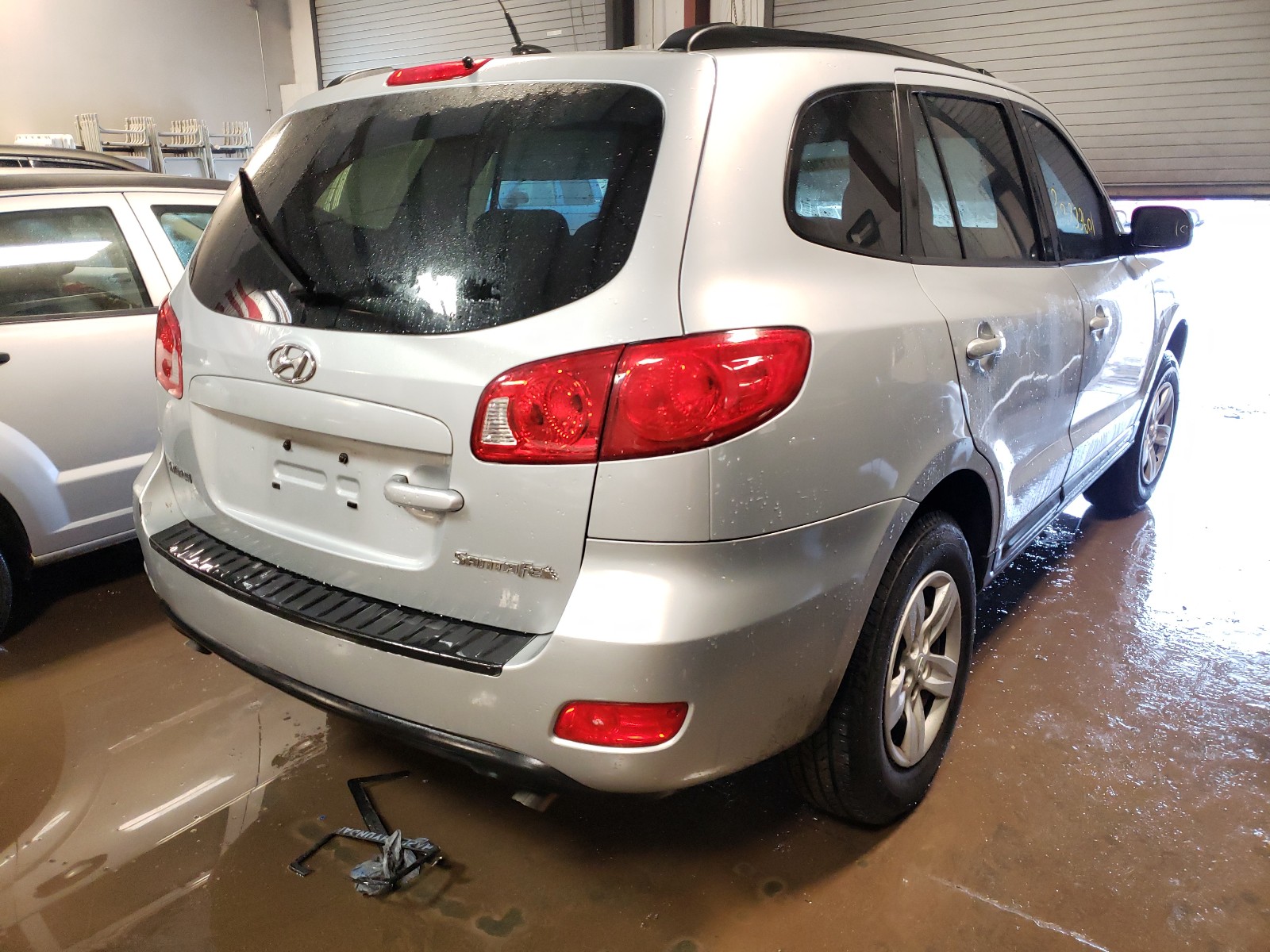 Photo 4 from auction – 2009 HYUNDAI SANTA FE G with VIN 5NMSG13D29H323567