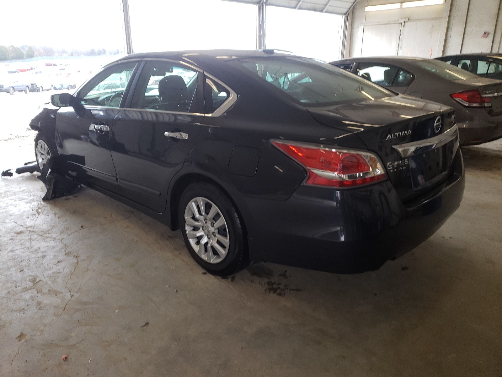 Photo 3 from auction – 2015 NISSAN ALTIMA 2.5 with VIN 1N4AL3APXFN366798