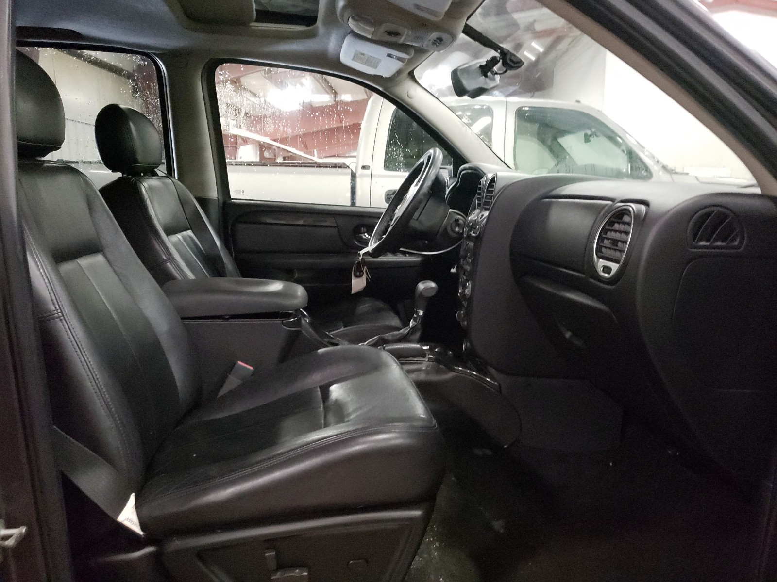 Zdjęcie 5 z aukcji – 2008 GMC ENVOY z VIN 1GKDT13S682151506