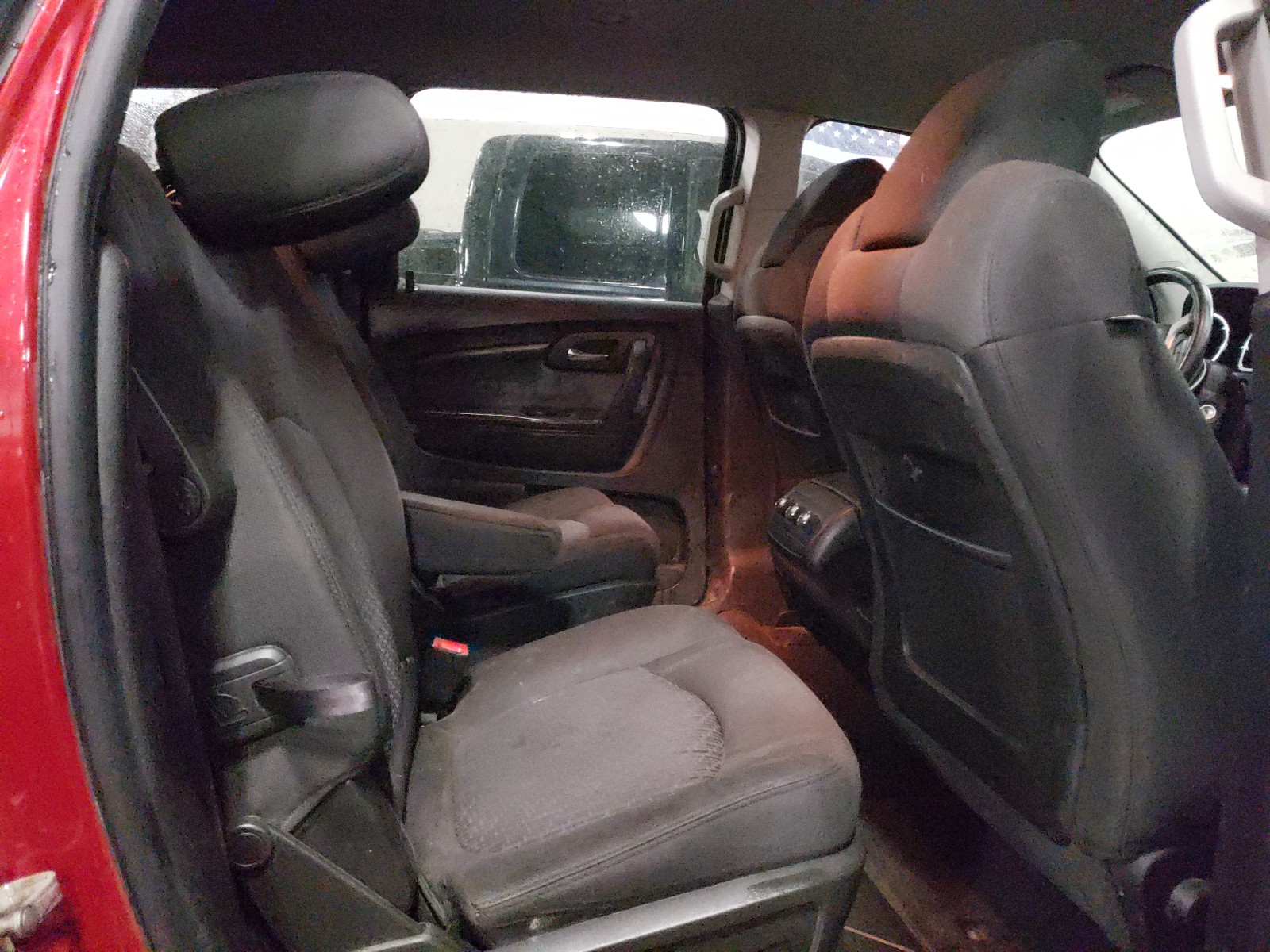 Photo 6 from auction – 2012 CHEVROLET TRAVERSE L with VIN 1GNKVGED8CJ262854