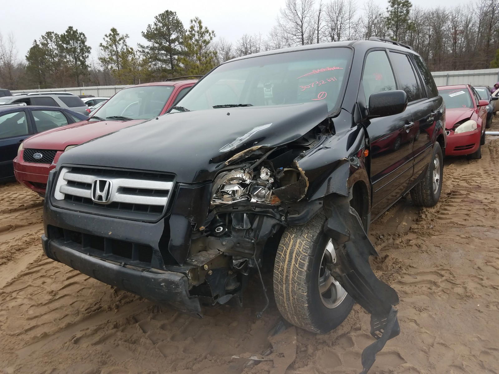 Photo 2 from auction – 2006 HONDA PILOT EX with VIN 5FNYF28406B006251