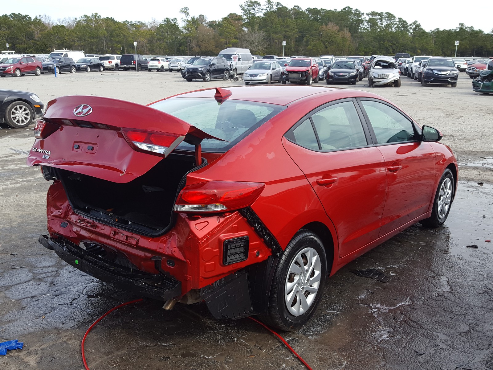 Photo 4 from auction – 2017 HYUNDAI ELANTRA SE with VIN 5NPD74LF1HH080332