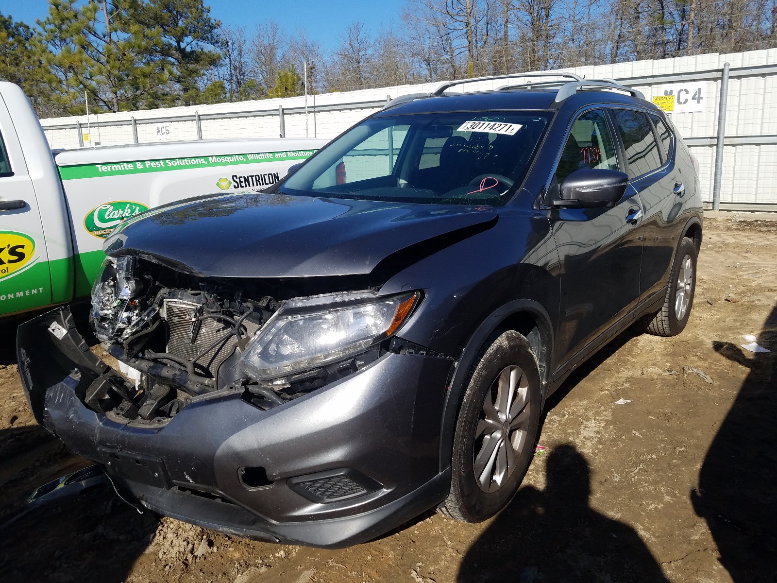Photo 2 from auction – 2015 NISSAN ROGUE S with VIN 5N1AT2MT6FC906748