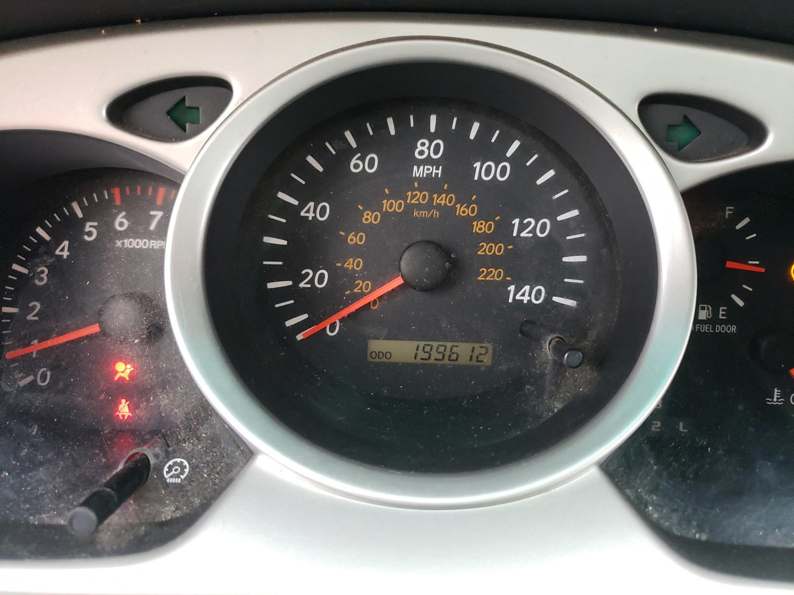 Photo 8 from auction – 2004 TOYOTA HIGHLANDER with VIN JTEDP21A140010988