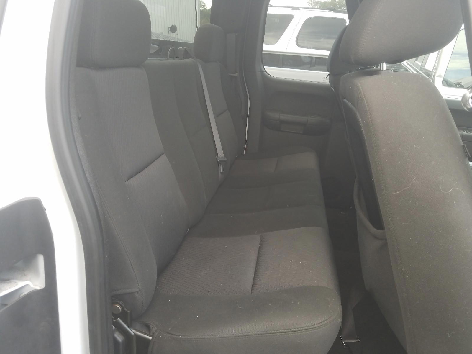Photo 6 from auction – 2011 CHEVROLET SILVERADO with VIN 1GCRCREA2BZ415730