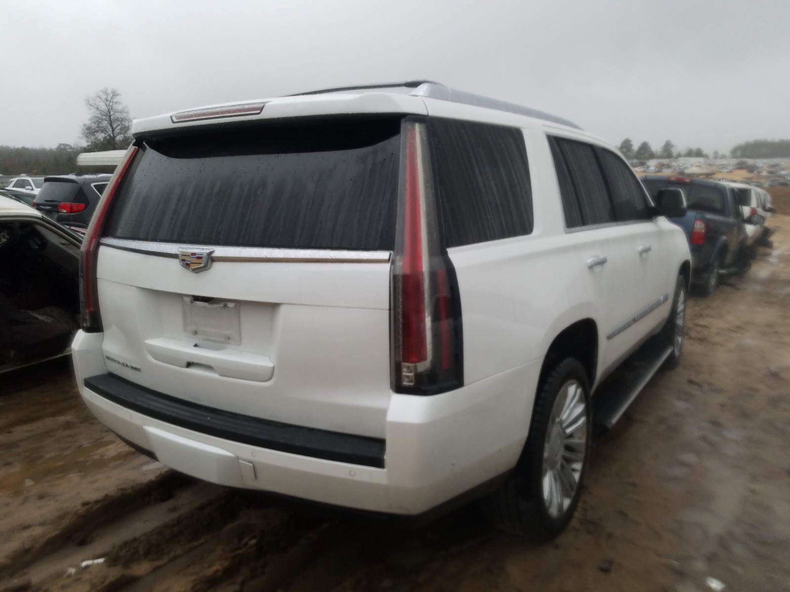 Photo 4 from auction – 2017 CADILLAC ESCALADE P with VIN 1GYS4BKJ0HR372597