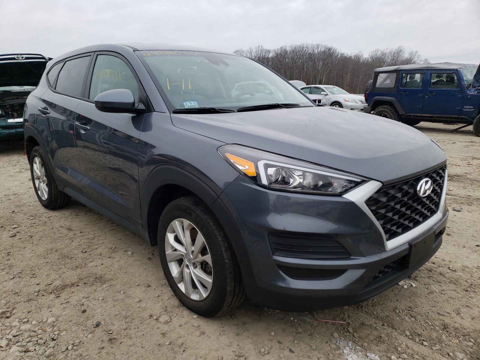 HYUNDAI TUCSON SE 2019 with VIN KM8J2CA4XKU979728 - Photo from auction