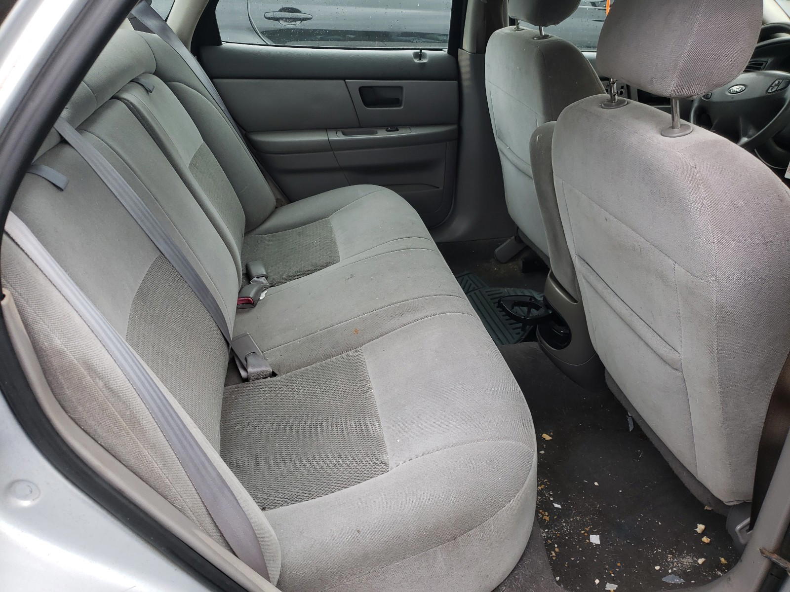 Photo 6 from auction – 2003 FORD TAURUS SES with VIN 1FAFP55273A222584