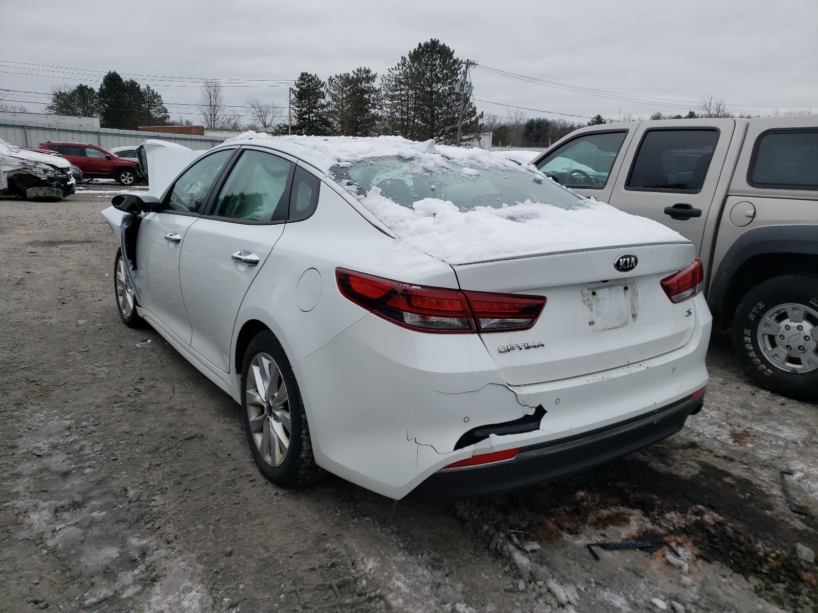 Photo 3 from auction – 2018 KIA OPTIMA LX with VIN 5XXGT4L30JG212741