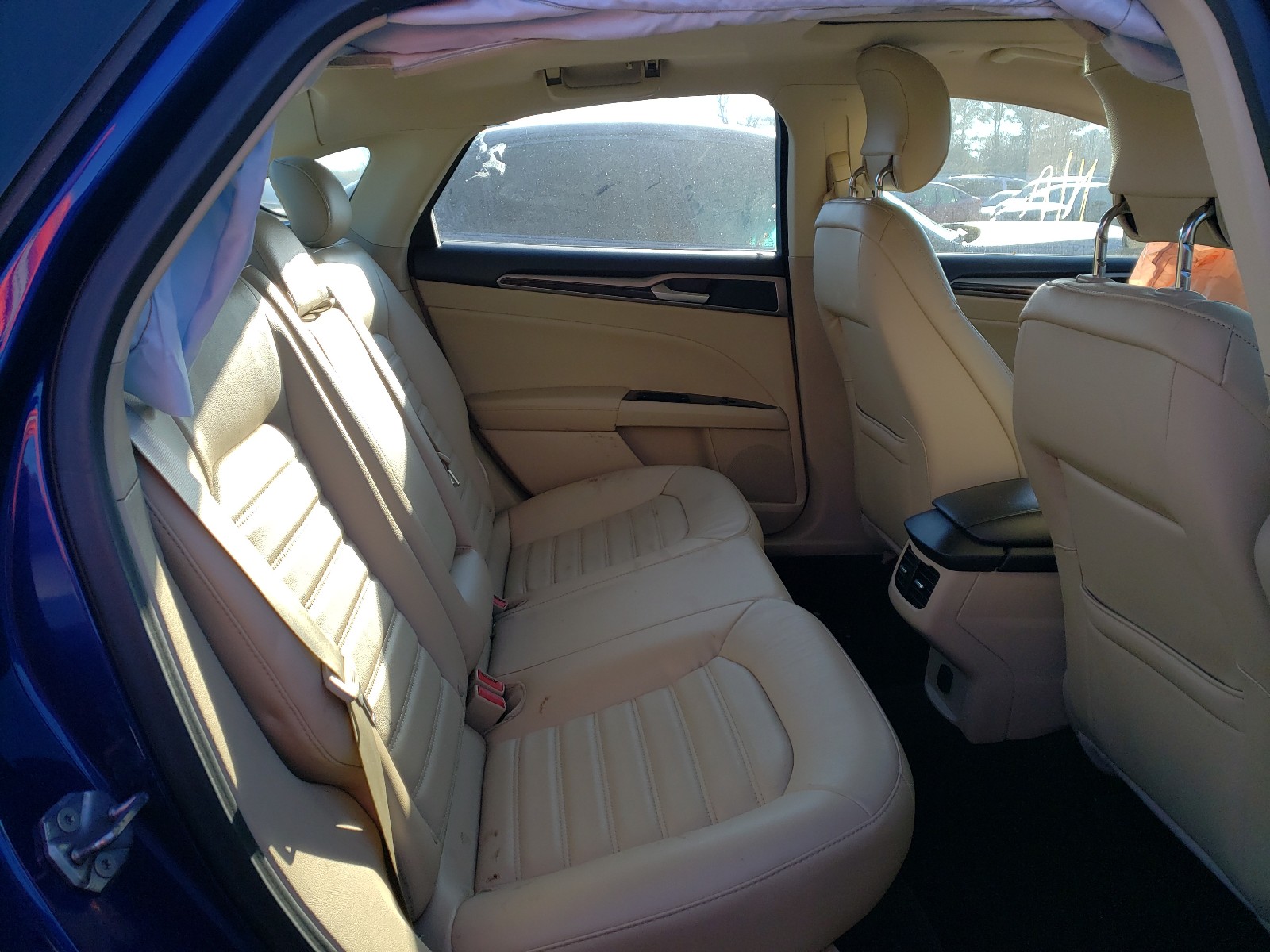 Photo 6 from auction – 2013 FORD FUSION SE with VIN 3FA6P0LU7DR167794