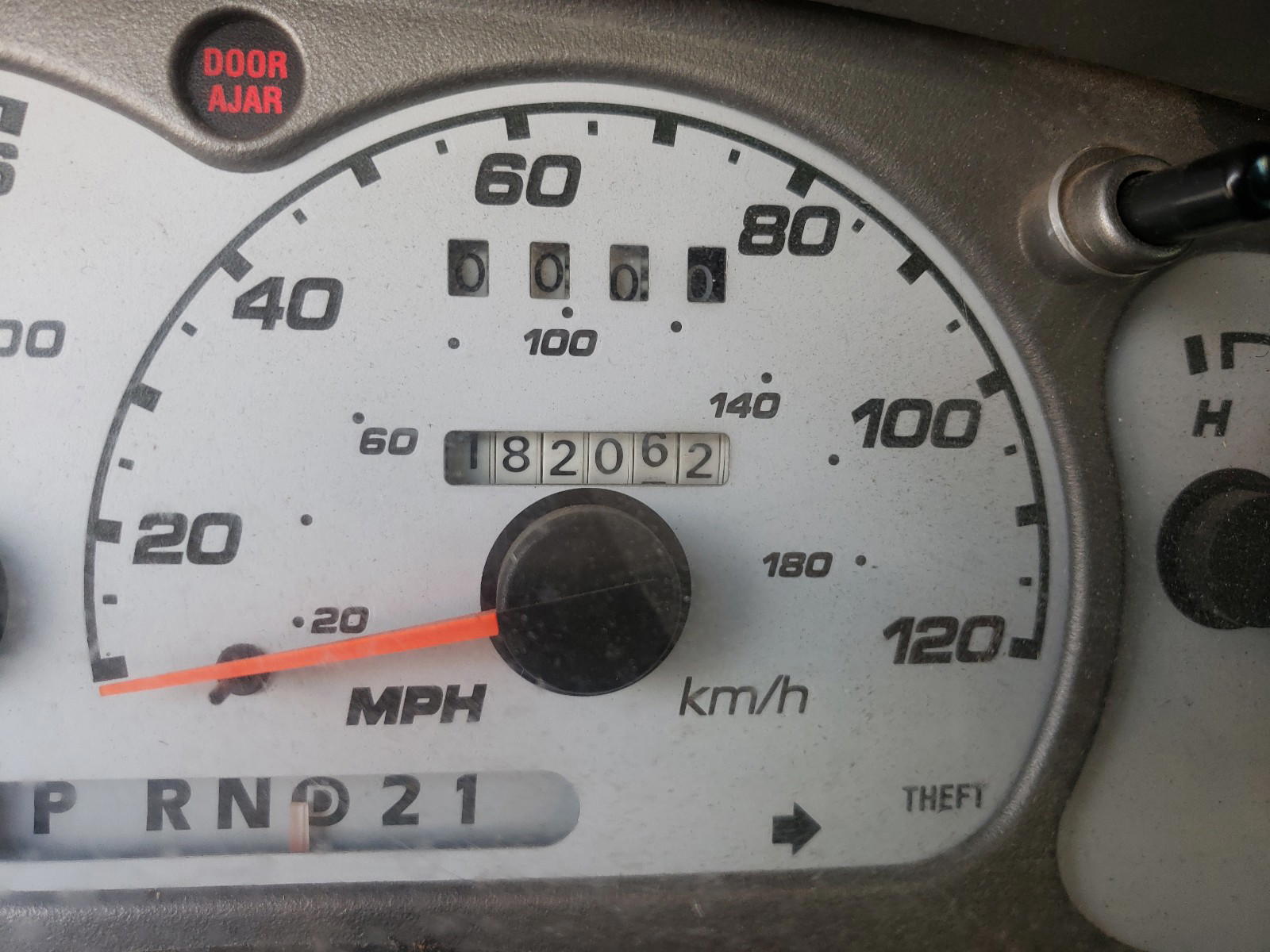 Photo 8 from auction – 2001 FORD EXPLORER S with VIN 1FMZU67E11UB71071