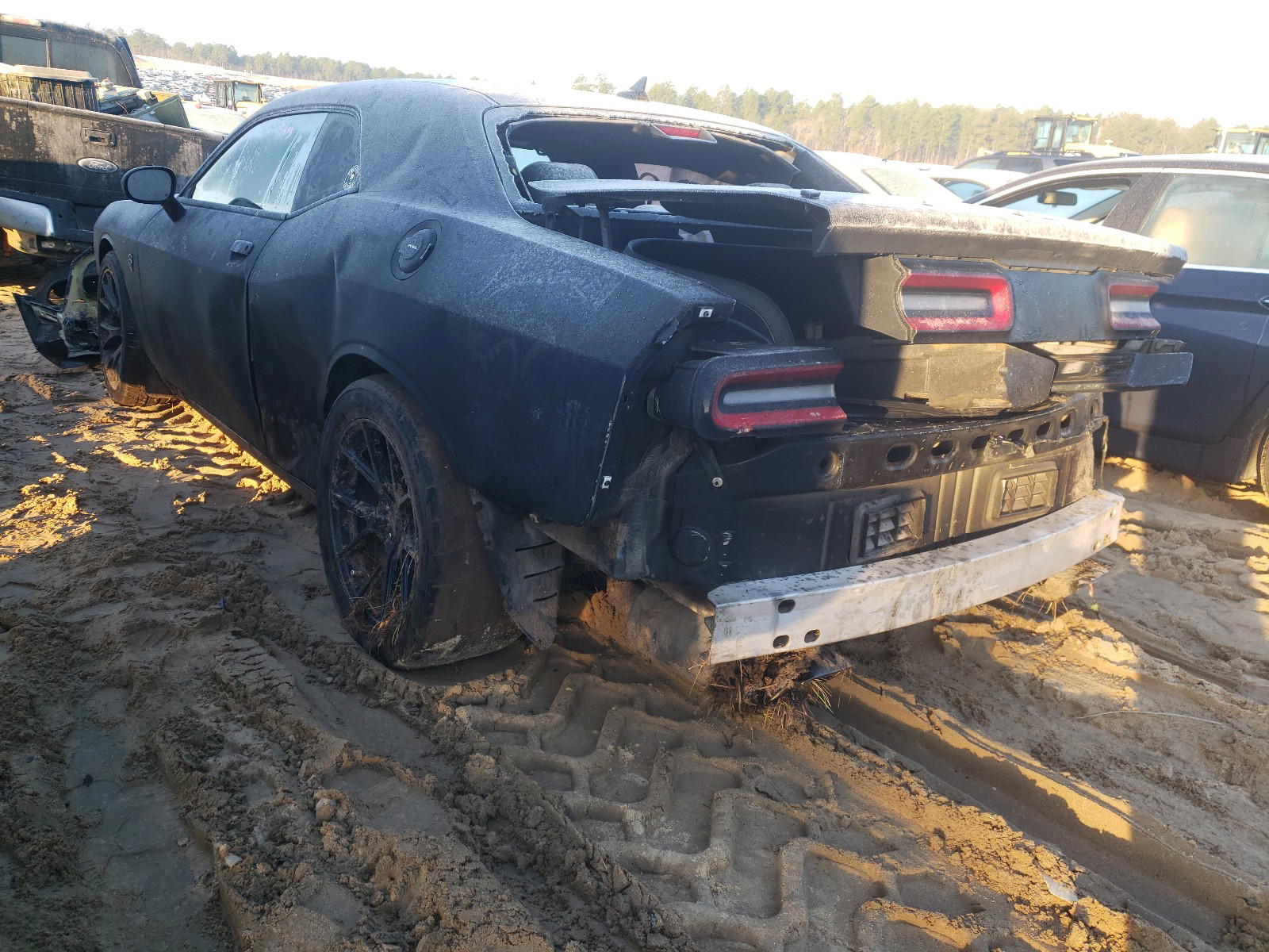 Photo 3 from auction – 2016 DODGE CHALLENGER with VIN 2C3CDZC90GH117152