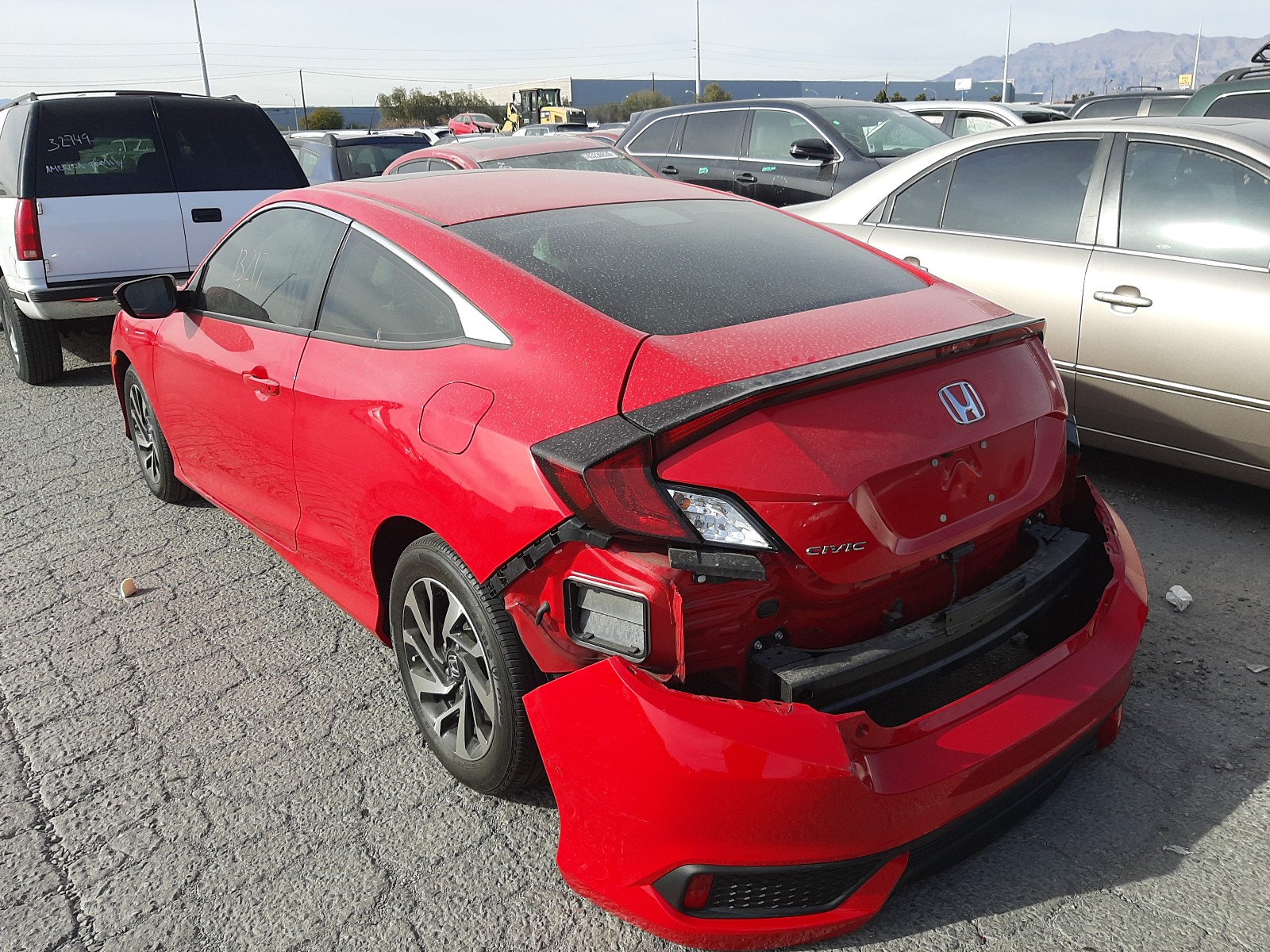 Photo 3 from auction – 2016 HONDA CIVIC LX with VIN 2HGFC4B00GH315670