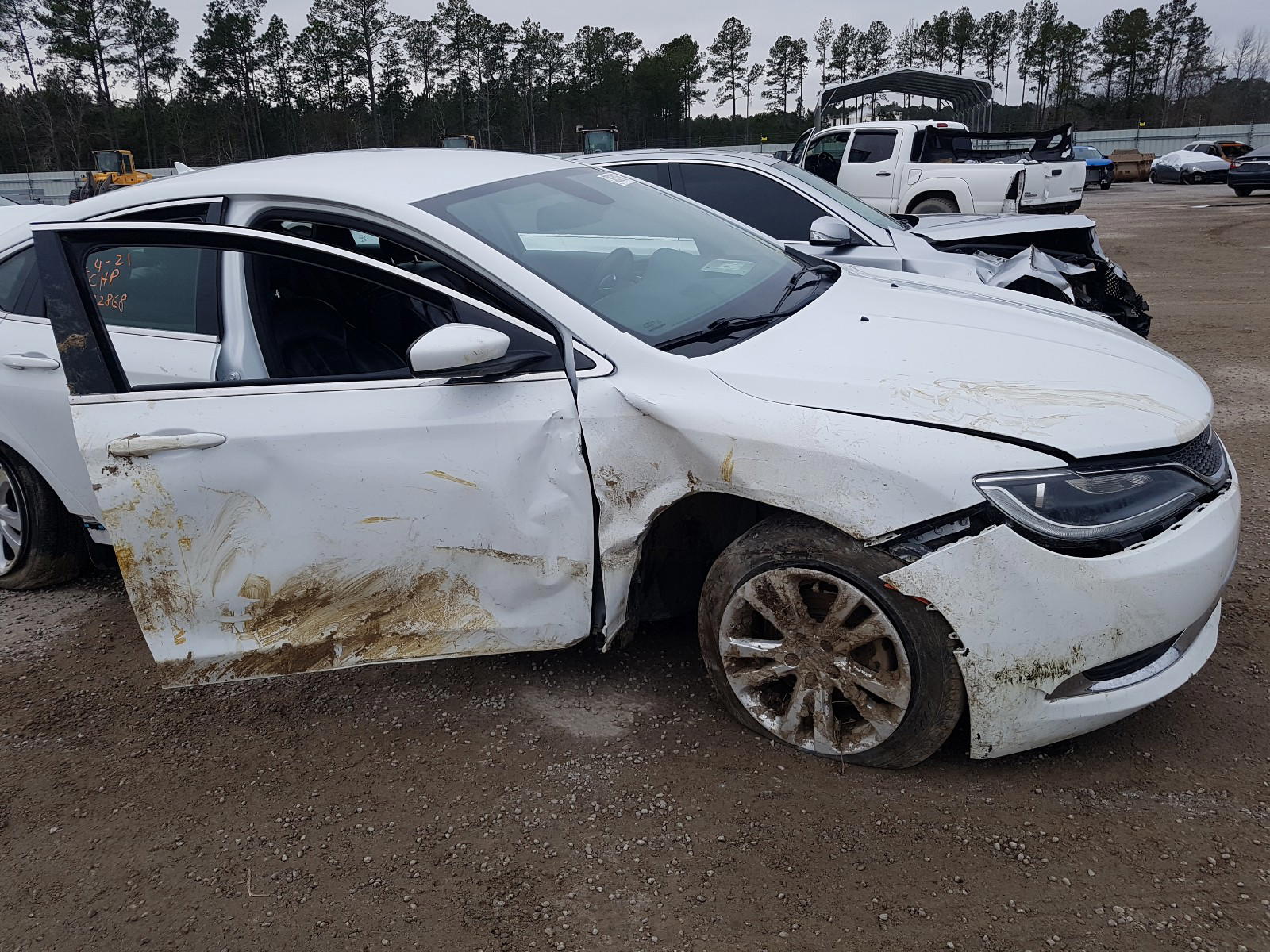 Photo 9 from auction – 2016 CHRYSLER 200 LIMITE with VIN 1C3CCCAB3GN189671