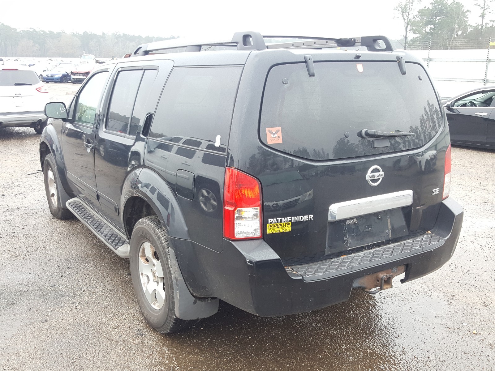 Photo 3 from auction – 2005 NISSAN PATHFINDER with VIN 5N1AR18W85C785653